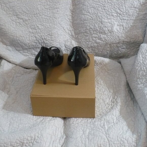 NEW WITHOUT BOX- Predictions Brand Black Patent Peep Toes w/ Stack Heels-SZ 13W - Picture 8 of 9